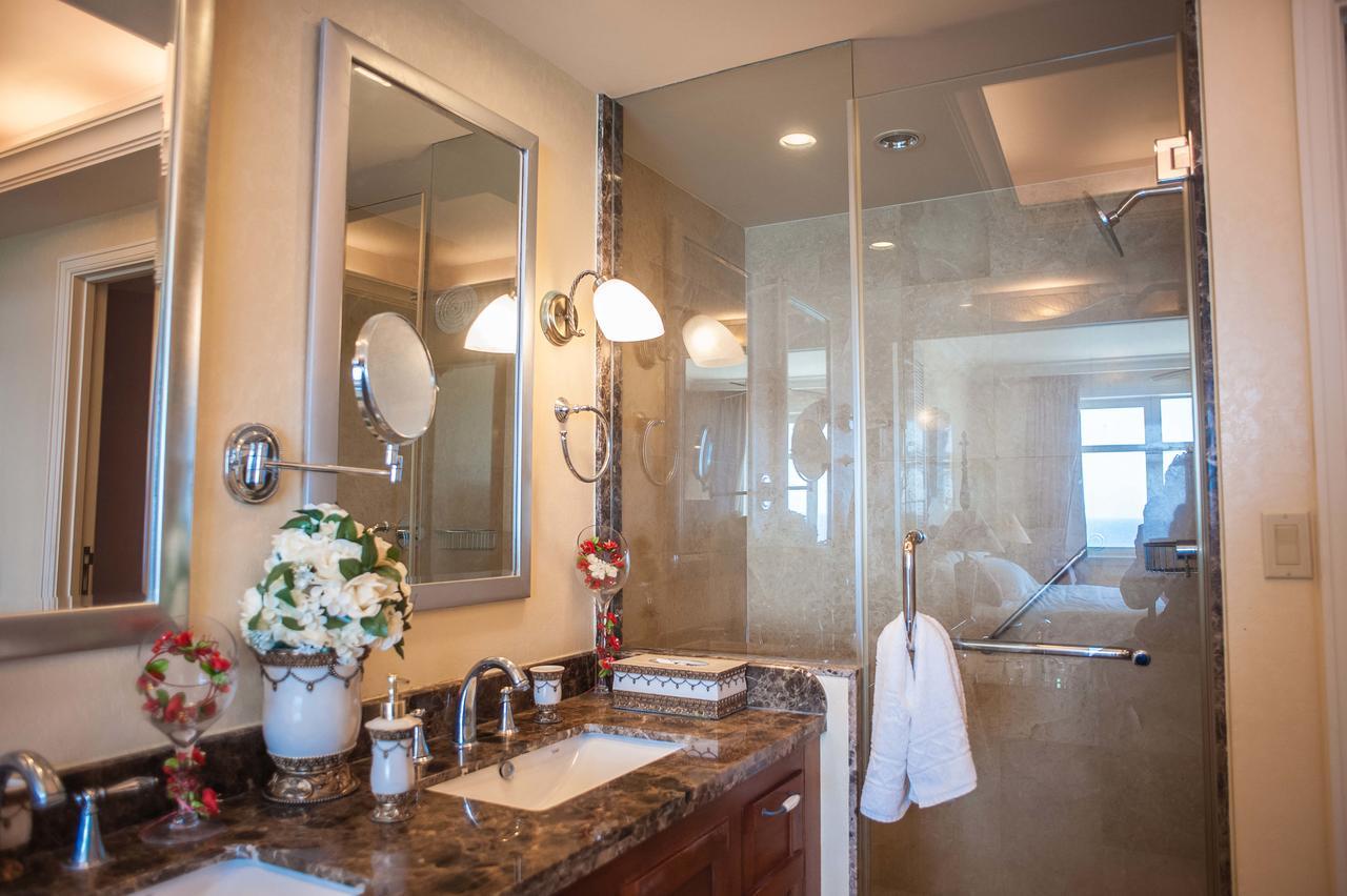Palmyra Luxury Beach Condos Montego Bay Exterior photo